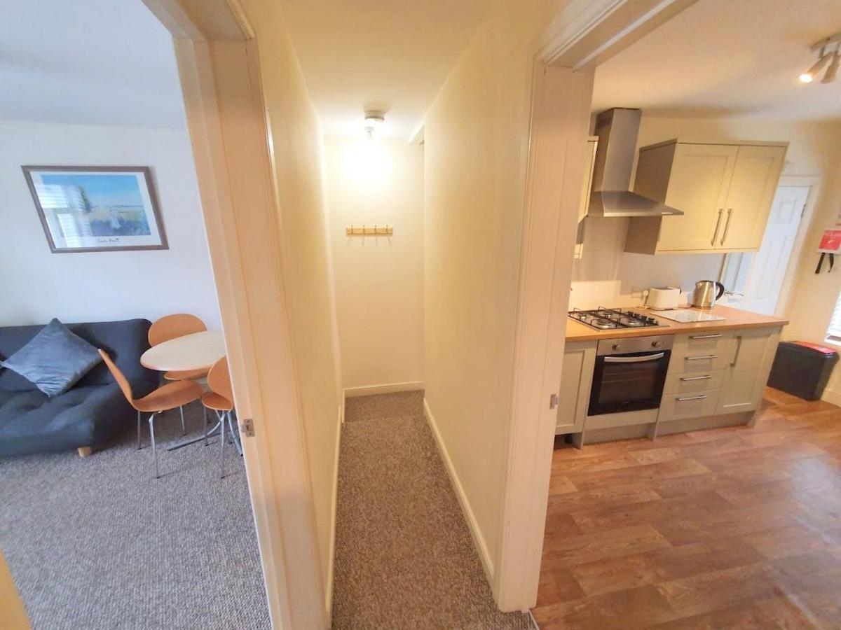 Bassett Flat With 2 Bedrooms And Superfast Wi-Fi Sittingbourne Exterior foto