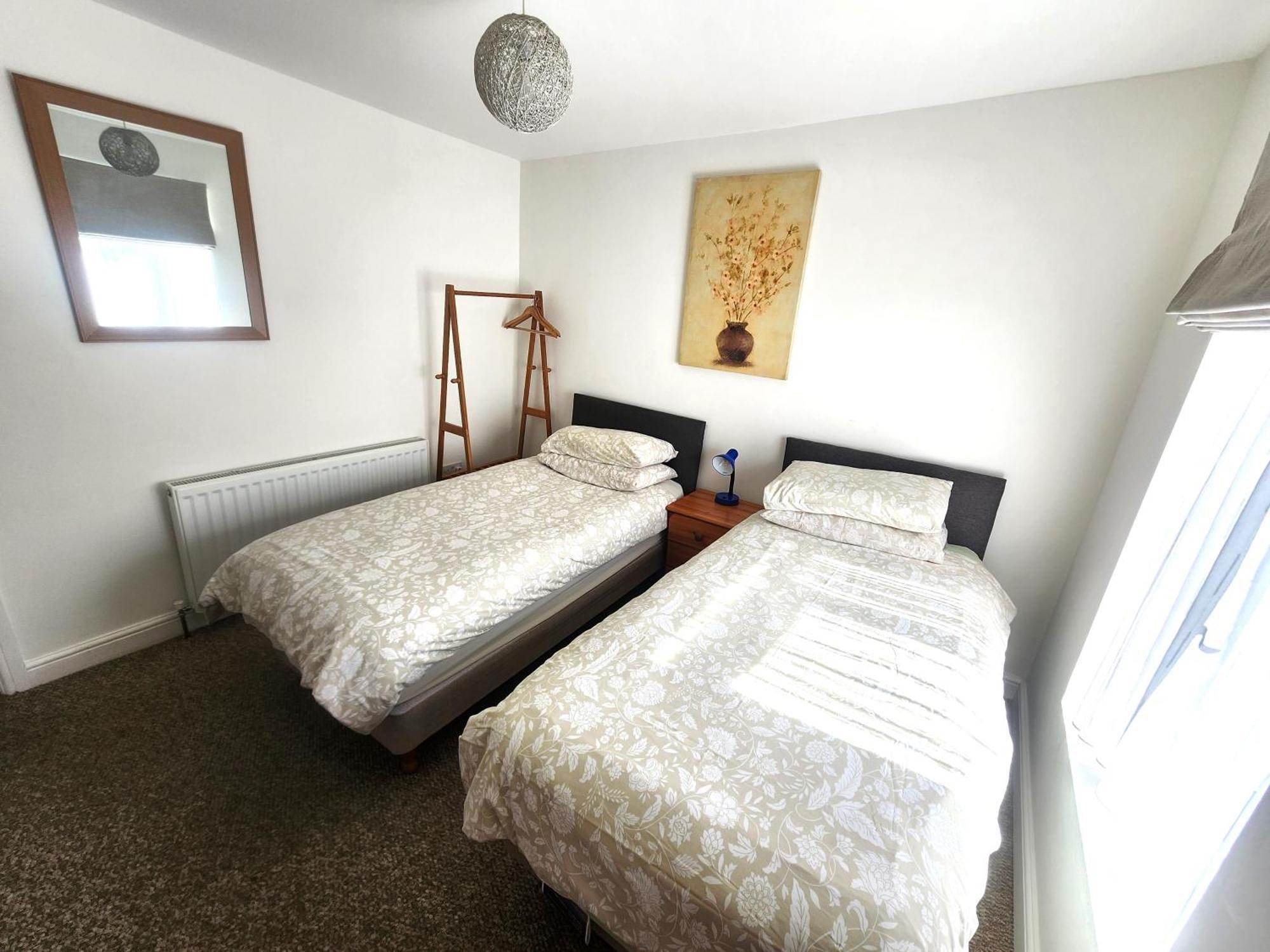 Bassett Flat With 2 Bedrooms And Superfast Wi-Fi Sittingbourne Exterior foto